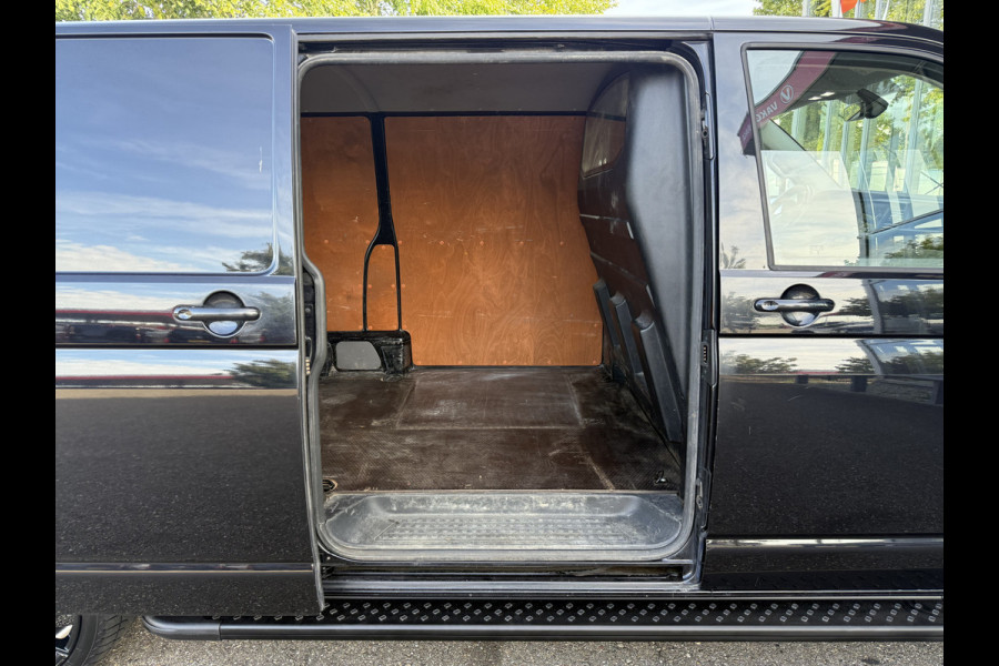 Volkswagen Transporter 2.0 TDI L2H1 28 ZB-Edition | NL-auto | 1e Eig | Carplay | Camera | Trekhaak