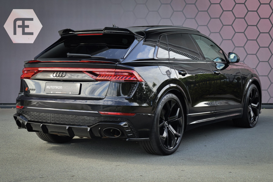 Audi RSQ8 4.0 TFSI RS Q8 quattro | CARBON IN & EXTERIEUR | ADAPTIVE CRUISE | TREKHAAK | MASSAGE | STOELVEWARMING & VERKOELING | CAMERA | H