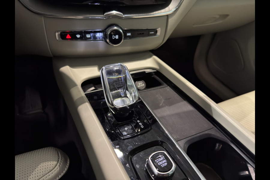 Volvo XC60 T8 Aut. Long Range Ultimate Bright ACC Stoelverwarming Luchtvering 455pk