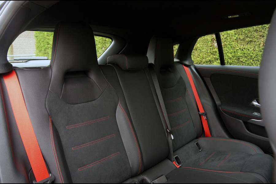 Mercedes-Benz CLA-Klasse Shooting Brake CLA 45 AMG 4M+ | Distronic Pano Trekhaak