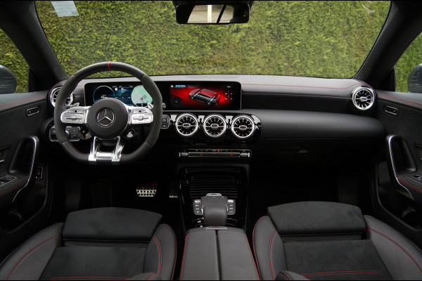 Mercedes-Benz CLA-Klasse Shooting Brake CLA 45 AMG 4M+ | Distronic Pano Trekhaak