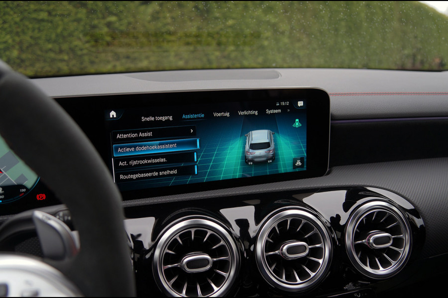 Mercedes-Benz CLA-Klasse Shooting Brake CLA 45 AMG 4M+ | Distronic Pano Trekhaak
