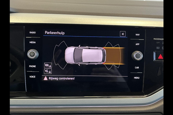 Volkswagen Polo 1.0 TSI Automaat Goal Navigatie Apple Carplay/Android Auto Parkeersensoren Adaptive Cruise Control Stoelverwarming Matrix LED koplampen Climate Control Lichtmetalen velgen