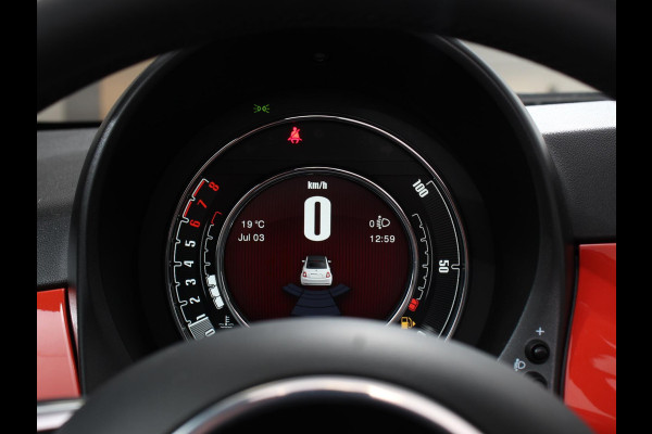Fiat 500C 1.0 Hybrid Cabrio Navigatie Climate Control Cruise control Lichtmetalen velgen Apple Carplay/ Android Auto Navigatie Parkeersensor achter