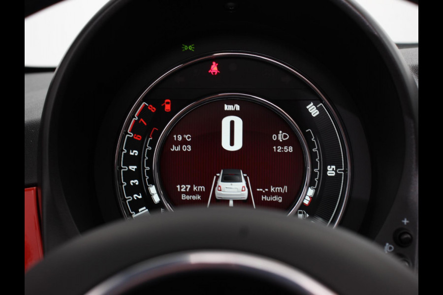 Fiat 500C 1.0 Hybrid Cabrio Navigatie Climate Control Cruise control Lichtmetalen velgen Apple Carplay/ Android Auto Navigatie Parkeersensor achter