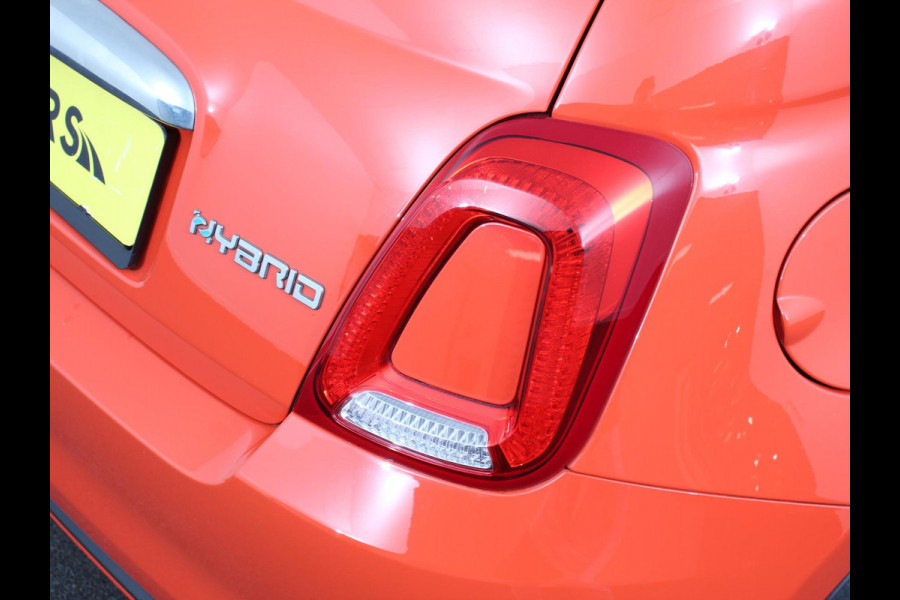 Fiat 500C 1.0 Hybrid Cabrio Navigatie Climate Control Cruise control Lichtmetalen velgen Apple Carplay/ Android Auto Navigatie Parkeersensor achter