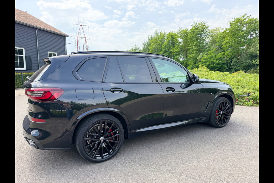 BMW X5 X-Drive 45e M-Sport -50 Jaar Edition Panoramadak Luchtvering 22"Lm Org-Ned Dealer Auto