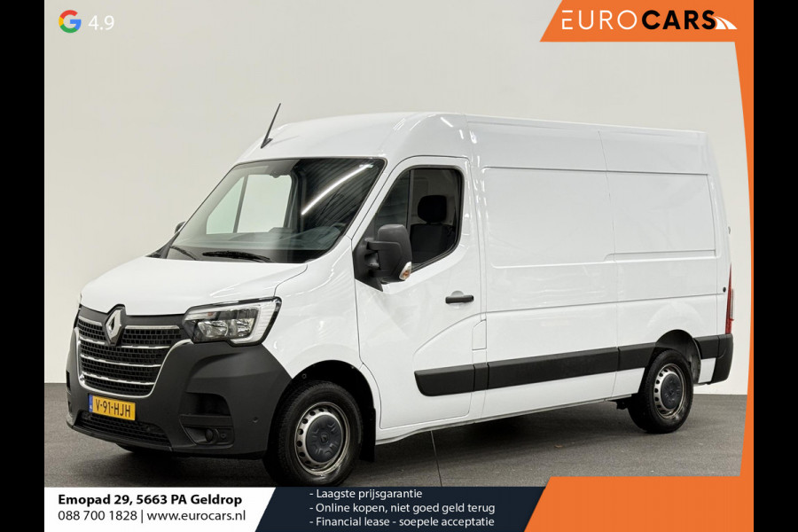 Renault Master T33 2.3 dCi 135 L2H2 Airco Cruise control Parkeersensoren Navigatie Trekhaak