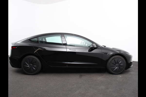 Tesla Model 3 RWD 60 kWh 534KM LFP Autopilot Panorama Warmtepomp Stoel/Stuurverwarming Full LED PDC VA+ Camera