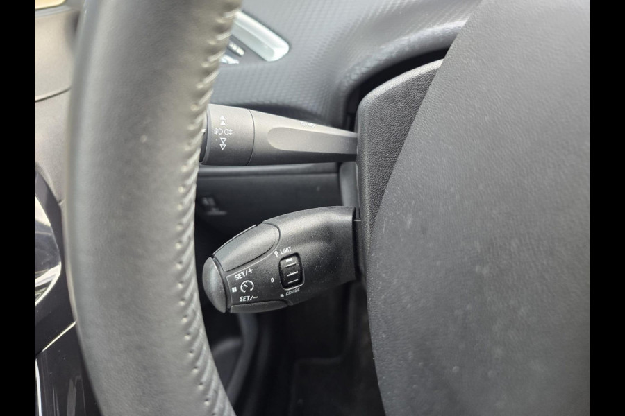 Peugeot 208 1.2 PureTech Signature | 1E EIGENAAR | 3/6 OF 12MND GARANTIE | CRUISE | NAVI |