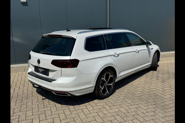 Volkswagen Passat Variant 1.4 TSI * Panoramadak * Navigatiesysteem * Trekhaak *
