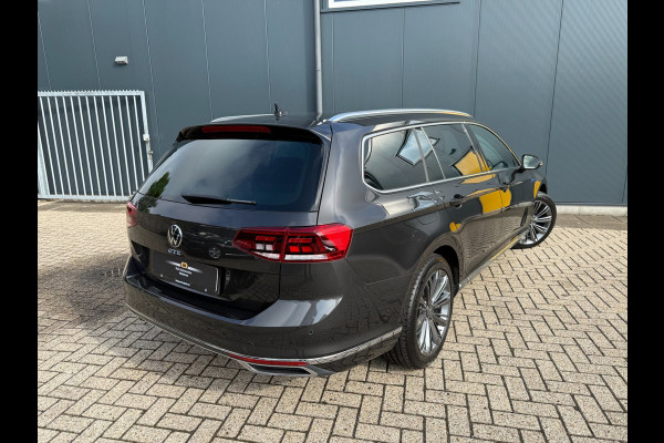 Volkswagen Passat Variant 1.4 TSI PHEV GTE * Panoramadak * AUTOMAAT * Navigatiesysteem * 18 Inch Velgen *