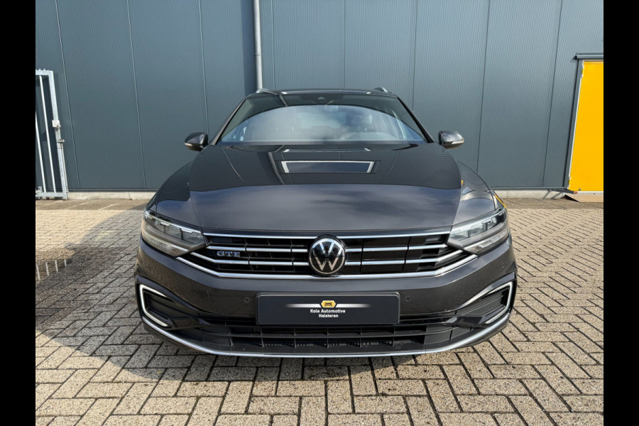 Volkswagen Passat Variant 1.4 TSI PHEV GTE * Panoramadak * AUTOMAAT * Navigatiesysteem * 18 Inch Velgen *