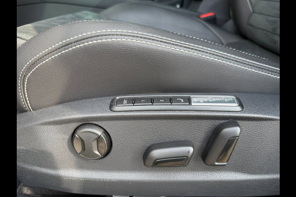 Volkswagen Passat Variant 1.4 TSI PHEV GTE * Panoramadak * AUTOMAAT * Navigatiesysteem * 18 Inch Velgen *