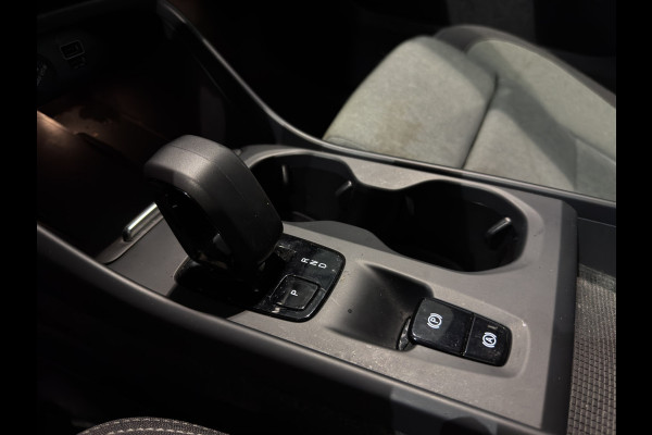 Volvo XC40 T4 Aut. Plug-in Hybrid Bright Parkeercamera Keyless 211pk