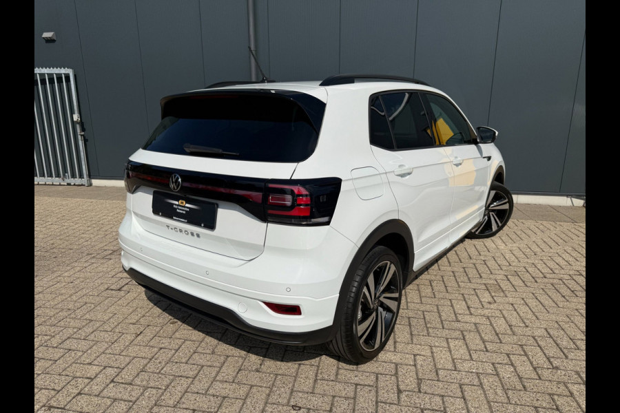 Volkswagen T-Cross 1.5 TSI DSG * R-Line * AUTOMAAT * Parkeercamera * Navigatiesysteem * Stoelverwarming *