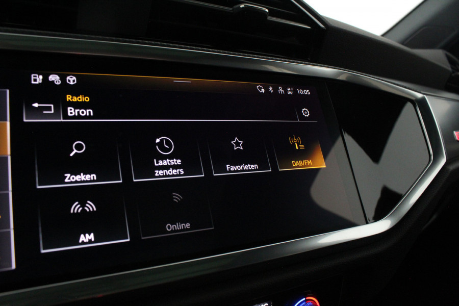 Audi Q3 45 TFSI e S edition Panodak | 245pk | Plug-in Hybride