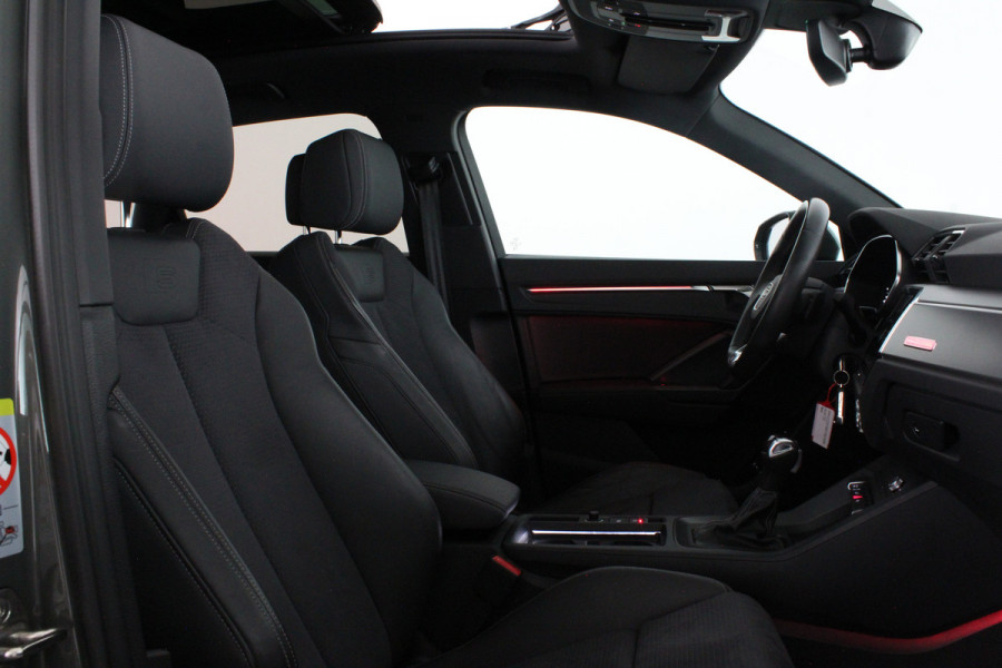 Audi Q3 45 TFSI e S edition Panodak | 245pk | Plug-in Hybride