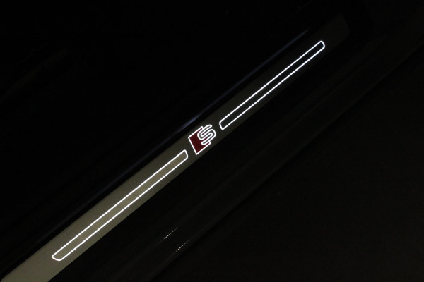 Audi Q3 45 TFSI e S edition Panodak | 245pk | Plug-in Hybride
