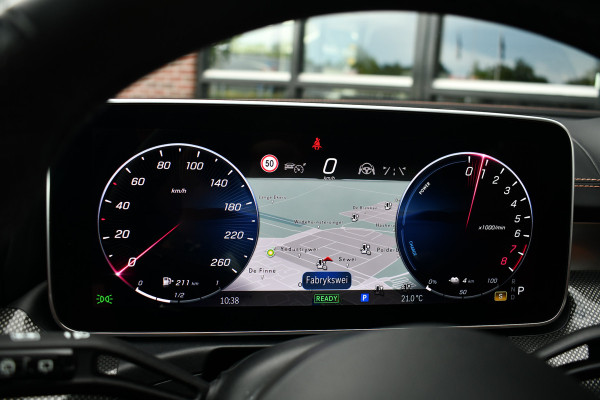 Mercedes-Benz C-Klasse Estate 300 e AMG Line Pano Distr HUD 360 Stoel-vent Night