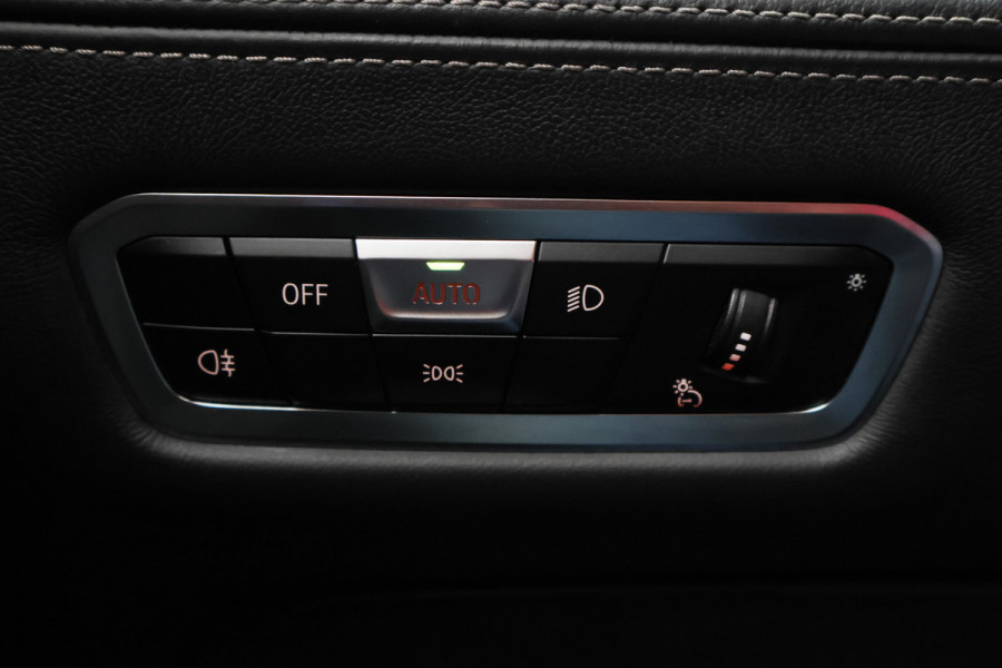 BMW X5 xDrive45e High Executive Laser, Panoramadak, Head-Up, 360° Camera, ACC, Luchtvering, H&K, Trekhaak, 22"