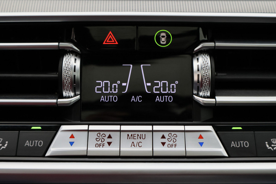 BMW X5 xDrive45e High Executive Laser, Panoramadak, Head-Up, 360° Camera, ACC, Luchtvering, H&K, Trekhaak, 22"