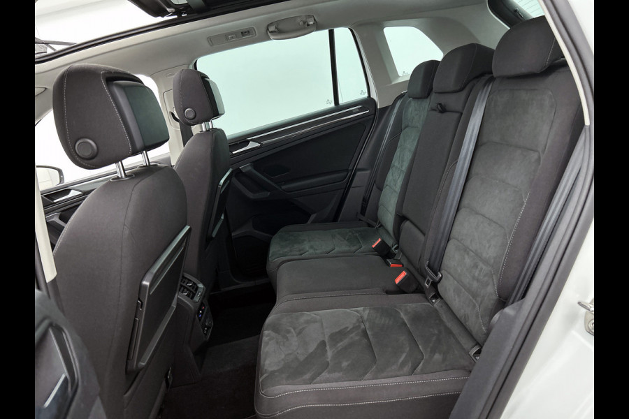 Volkswagen Tiguan 2.0 TSI 4Motion Highline Business R | PANORAMA | HEAD UP | ADAPTIVE | ELEKTR. A-KLEP | STOELVERW. | NAVI |