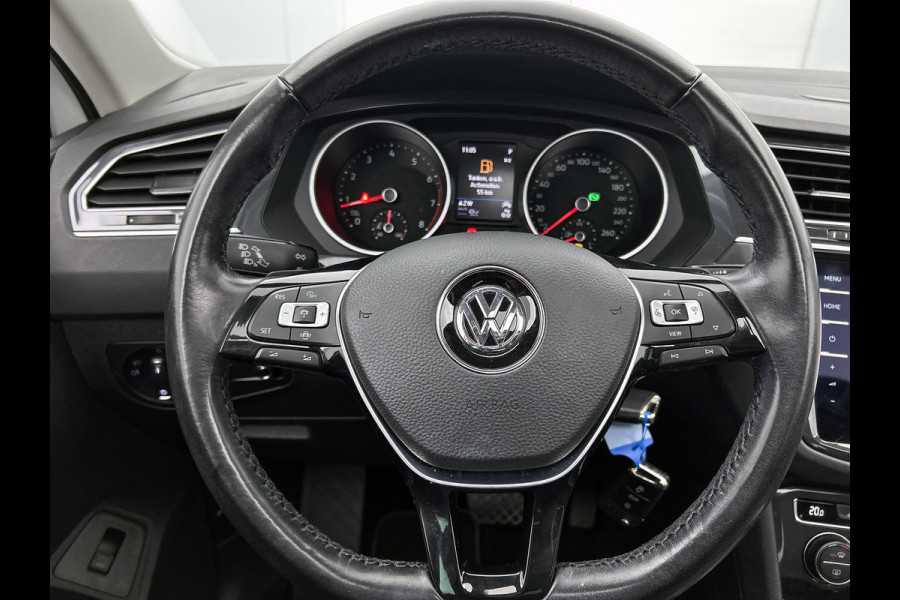 Volkswagen Tiguan 2.0 TSI 4Motion Highline Business R | PANORAMA | HEAD UP | ADAPTIVE | ELEKTR. A-KLEP | STOELVERW. | NAVI |