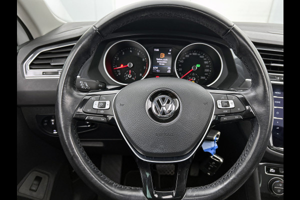Volkswagen Tiguan 2.0 TSI 4Motion Highline Business R | PANORAMA | HEAD UP | ADAPTIVE | ELEKTR. A-KLEP | STOELVERW. | NAVI |