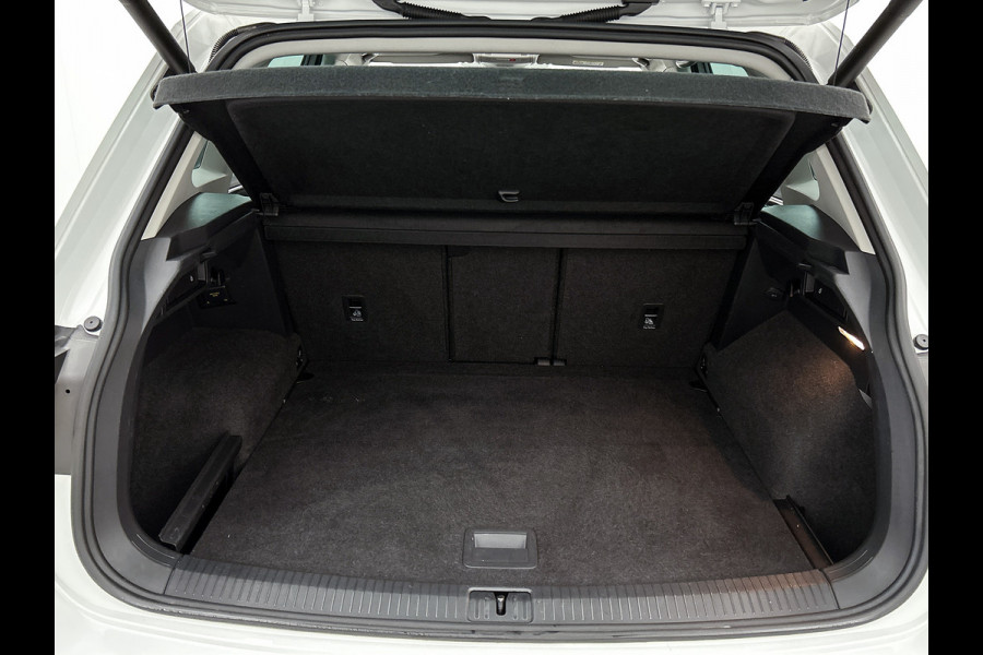 Volkswagen Tiguan 2.0 TSI 4Motion Highline Business R | PANORAMA | HEAD UP | ADAPTIVE | ELEKTR. A-KLEP | STOELVERW. | NAVI |