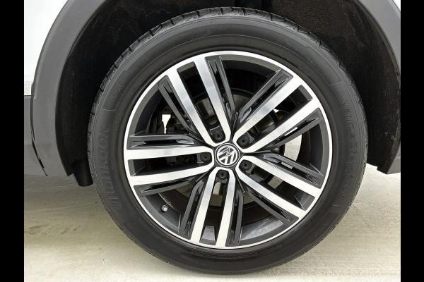 Volkswagen Tiguan 2.0 TSI 4Motion Highline Business R | PANORAMA | HEAD UP | ADAPTIVE | ELEKTR. A-KLEP | STOELVERW. | NAVI |