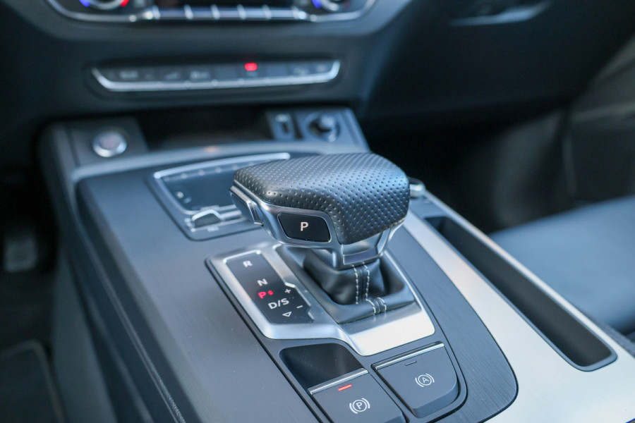 Audi Q5 55 TFSI e quattro Competition | S-LINE | SOH 86% | LEDER | B&O | ACC | LUCHTVERING | TREKHAAK | HUD |