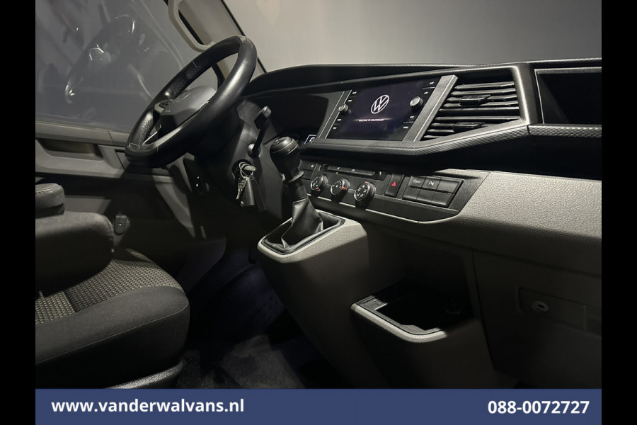 Volkswagen Transporter 2.0 TDI 111pk L1H1 Euro6 Airco | Navigatie | LM Velgen | Cruisecontrol | Apple Carplay Parkeersensoren