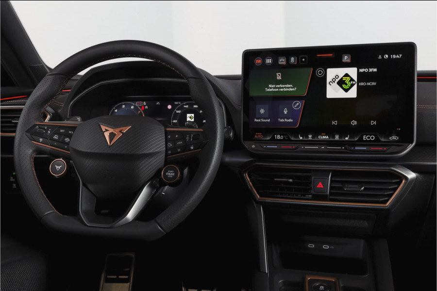 CUPRA Formentor 1.5 TSI e-Hybrid 204 PK Business | S/K-Panodak | Matrix Led | Elek Trekhaak | Dig. Cockpit | Adapt. Cruise | Stoel-+Stuurverw. | PDC | Camera | App. Connect | ECC | Elek. Klep | LM 19" | 7059