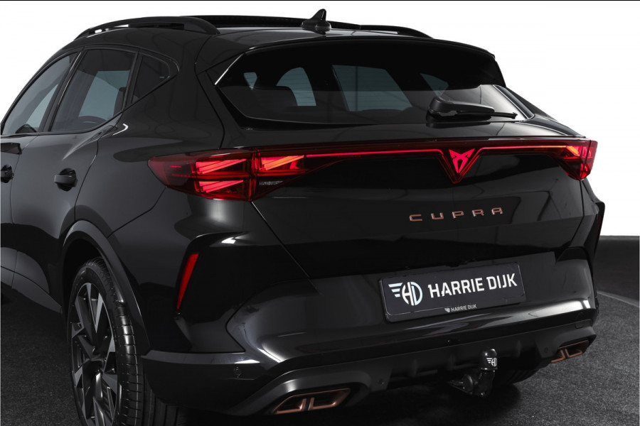 CUPRA Formentor 1.5 TSI e-Hybrid 204 PK Business | S/K-Panodak | Matrix Led | Elek Trekhaak | Dig. Cockpit | Adapt. Cruise | Stoel-+Stuurverw. | PDC | Camera | App. Connect | ECC | Elek. Klep | LM 19" | 7059