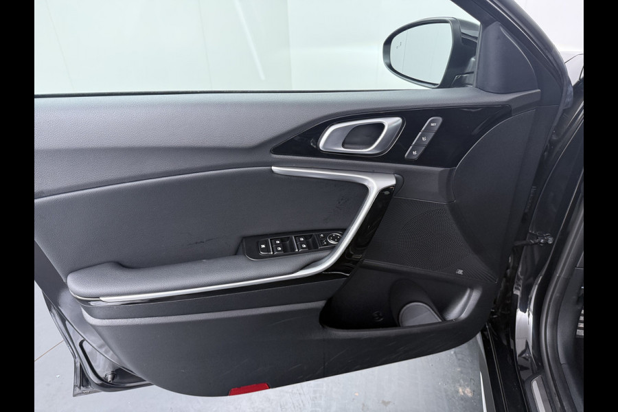 Kia ProCeed 1.5 T-GDi GT-PlusLine - JBL Audio - Apple CarPlay/Android Auto - Stoel-/Stuurwiel verwarming - Navigatie - 7 jaar Fabrieksgarantie