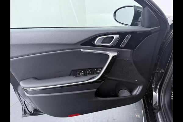 Kia ProCeed 1.5 T-GDi GT-PlusLine - JBL Audio - Apple CarPlay/Android Auto - Stoel-/Stuurwiel verwarming - Navigatie - 7 jaar Fabrieksgarantie