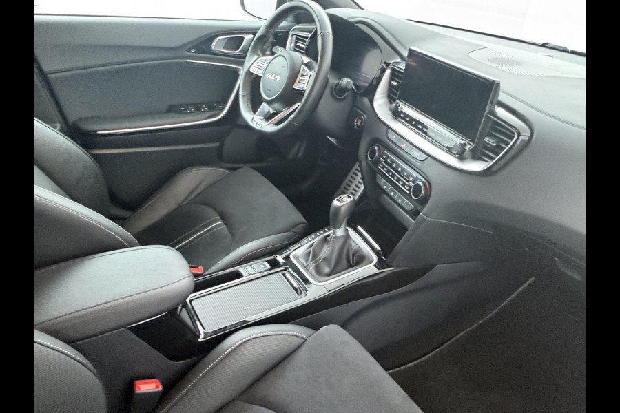 Kia ProCeed 1.5 T-GDi GT-PlusLine - JBL Audio - Apple CarPlay/Android Auto - Stoel-/Stuurwiel verwarming - Navigatie - 7 jaar Fabrieksgarantie