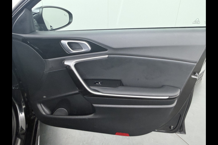 Kia ProCeed 1.5 T-GDi GT-PlusLine - JBL Audio - Apple CarPlay/Android Auto - Stoel-/Stuurwiel verwarming - Navigatie - 7 jaar Fabrieksgarantie