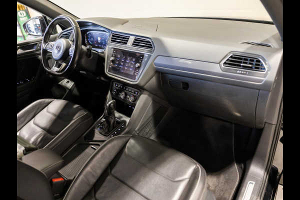Volkswagen Tiguan Allspace 1.5 TSI 2x R-Line Blackstyle / 150pk / Panorama dak / Rondomzicht camera / Stoelverwarming / Leder /