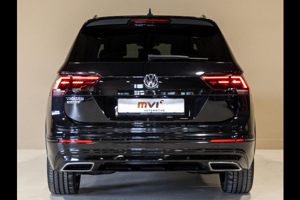 Volkswagen Tiguan Allspace 1.5 TSI 2x R-Line Blackstyle / 150pk / Panorama dak / Rondomzicht camera / Stoelverwarming / Leder /