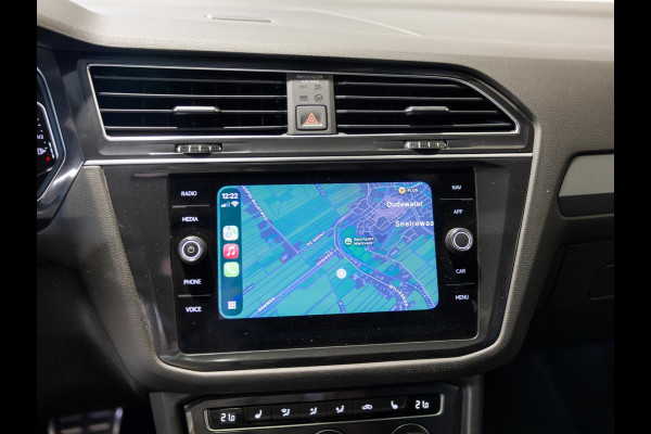 Volkswagen Tiguan Allspace 1.5 TSI 2x R-Line Blackstyle / 150pk / Panorama dak / Rondomzicht camera / Stoelverwarming / Leder /