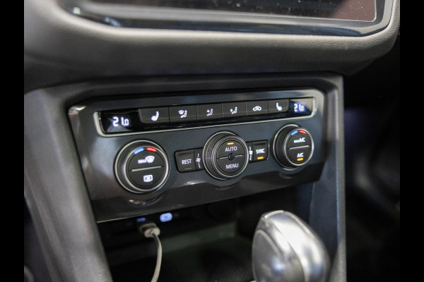 Volkswagen Tiguan Allspace 1.5 TSI 2x R-Line Blackstyle / 150pk / Panorama dak / Rondomzicht camera / Stoelverwarming / Leder /