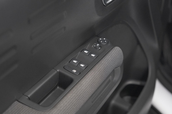 Citroën C3 Aircross PureTech 130 EAT6 Plus | Stoelverwarming | Parkeersensoren | Apple Carplay