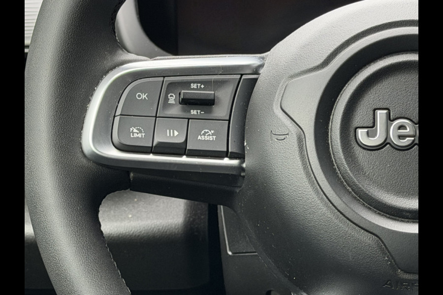 Jeep Avenger 1.2 Altitude | Winterpakket | Camera | Apple/Android CarPlay | JBL audio | Electrische kofferklep | Meer foto's volgen!