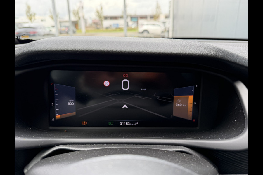 Jeep Avenger 1.2 Altitude | Winterpakket | Camera | Apple/Android CarPlay | JBL audio | Electrische kofferklep | Meer foto's volgen!