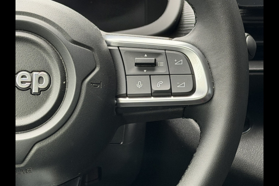 Jeep Avenger 1.2 Altitude | Winterpakket | Camera | Apple/Android CarPlay | JBL audio | Electrische kofferklep | Meer foto's volgen!