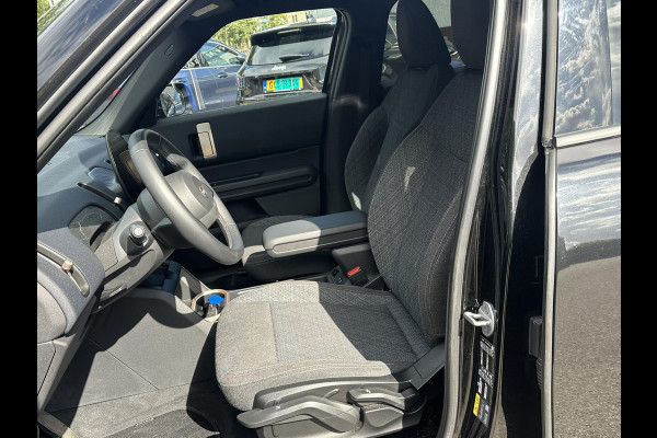 MINI Countryman E Blackyard 66.5 kWh SOH 100% | VAN: € 37.900,- VOOR: € 35.877,- UW HERFSTVOORDEEL: € 2.023,- | HEAD UP DISPAY | ACHTERUIT RIJ CAMERA | STOELVERWARMING | FABRIEKS GARANTIE 10-2028