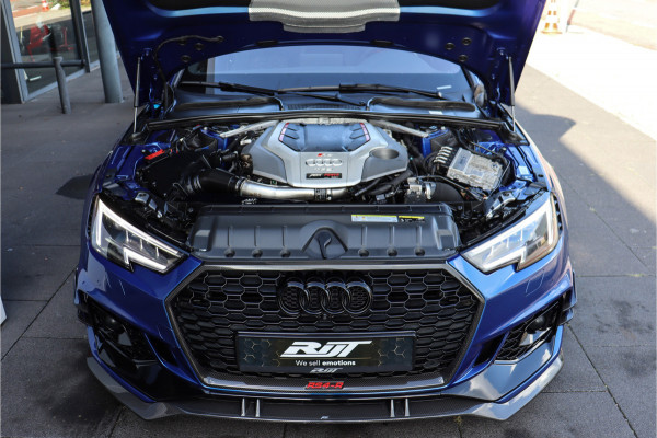 Audi RS4 ABT-R 2.9 Quattro 1/50 **360/Ceramic/Pano/RS Leder**