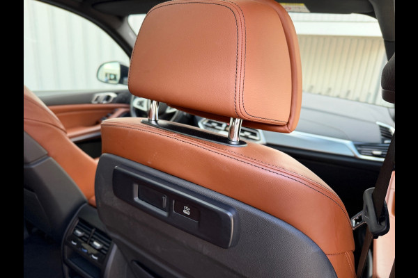 BMW X5 X-Drive 45e M-Sport -50 Jaar Edition Panoramadak Luchtvering 22"Lm Org-Ned Dealer Auto